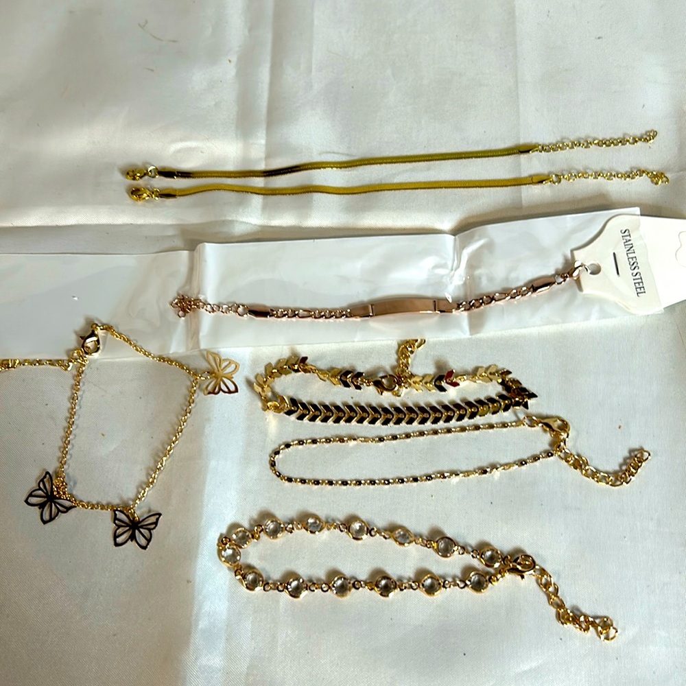 7 Bracelets. 8-10” Gold Tone & Stainless Steel NWT